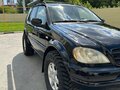 1998 Mercedes-Benz M-Класс 430 I (W163), чёрный, 1300000 рублей - вид 3