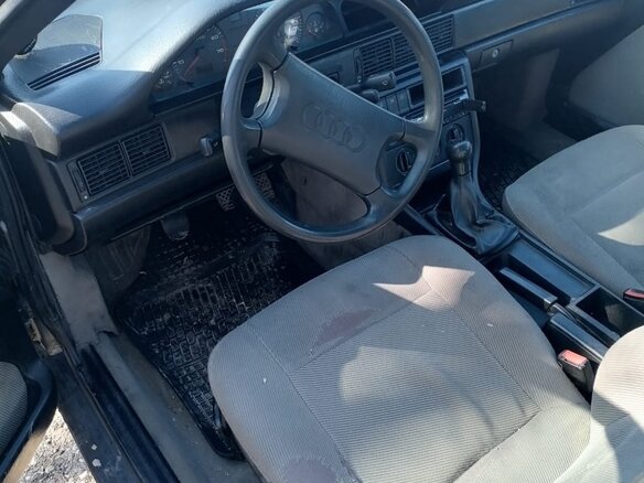 1989 Audi 100 III (C3) Рестайлинг, серый, 150000 рублей - вид 4
