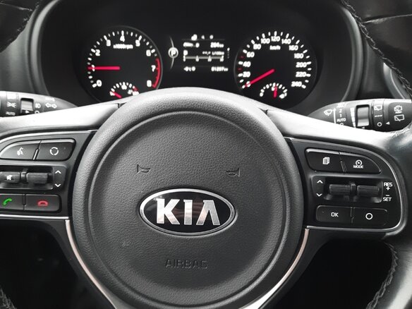 2018 Kia Sportage IV Рестайлинг, серебристый, 2150000 рублей - вид 10