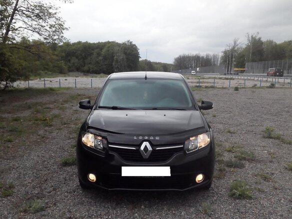 2015 Renault Logan II, чёрный - вид 2