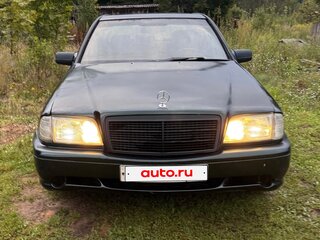 1997 Mercedes-Benz C-Класс 180 I (W202), зелёный, 320000 рублей, вид 3