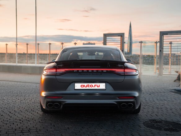 2020 Porsche Panamera Turbo S Executive II Рестайлинг, серый, 13000000 рублей - вид 7