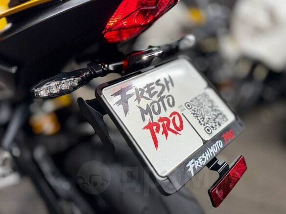 2023 Triumph Street Triple, жёлтый, 1170000 рублей - вид 24