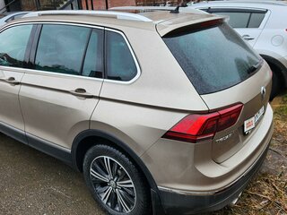 2017 Volkswagen Tiguan II, бежевый, 2000000 рублей, вид 3
