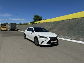 2019 Lexus ES 250 VII, белый, 4150000 рублей, вид 2