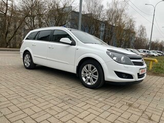 2012 Opel Astra H Рестайлинг, белый, 620000 рублей, вид 4