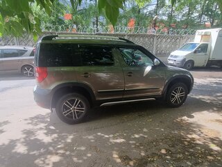 2010 Skoda Yeti I, коричневый, 670000 рублей, вид 4