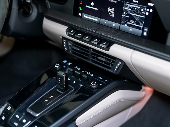2026 Porsche 911 Carrera 4 GTS VIII (992) Рестайлинг, зелёный, 29000000 рублей - вид 28
