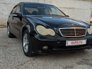 2003 Mercedes-Benz C-Класс 180 II (W203), чёрный, 650000 рублей, вид 2