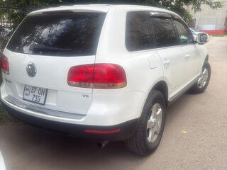 2006 Volkswagen Touareg I, белый, 550000 рублей, вид 4