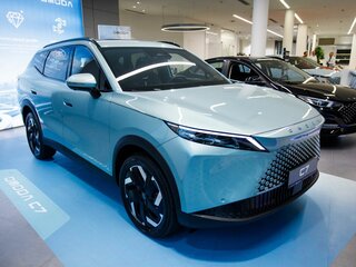 2026 Omoda C7, зелёный, 3400690 рублей, вид 2