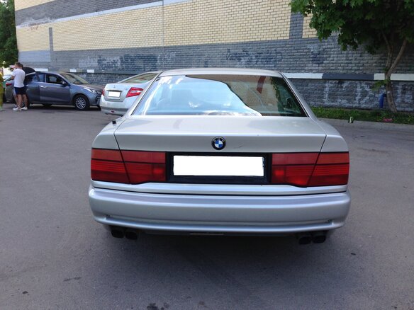 1990 BMW 8 серии 850i I (E31), серебристый - вид 3