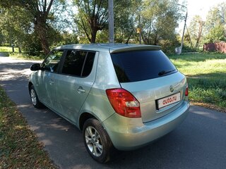 2011 Skoda Fabia II Рестайлинг, зелёный, 665000 рублей, вид 4