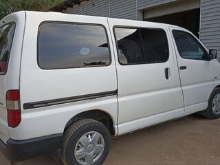 2006 Toyota HiAce XH10 Рестайлинг, белый, 1300000 рублей, вид 5