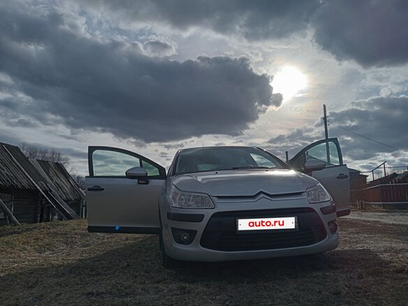 2010 Citroen C4 I Рестайлинг, серебристый, 410000 рублей - вид 1