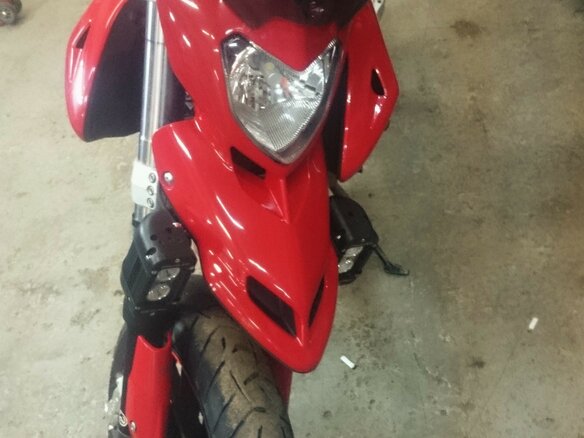 2008 Ducati Hypermotard, красный - вид 7
