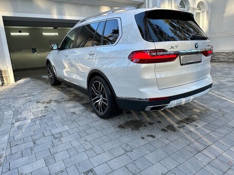 2019 BMW X7 30d I (G07), белый, 5700000 рублей, вид 5