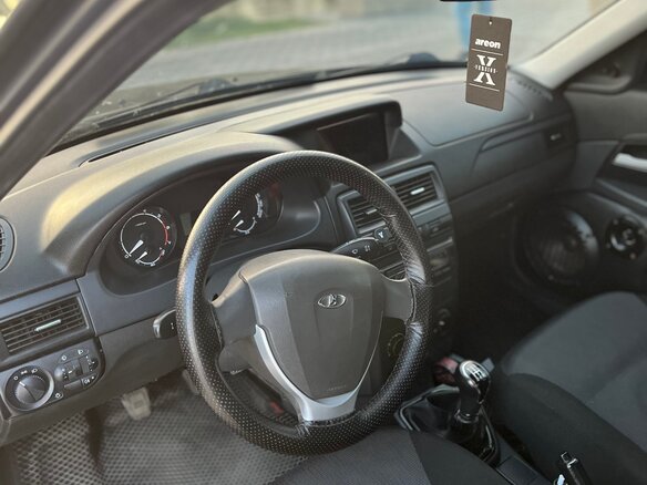 2017 Lada (ВАЗ) Priora I Рестайлинг, серебристый, 540000 рублей - вид 5