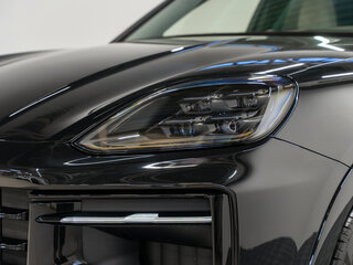 2026 Porsche Cayenne GTS III Рестайлинг, чёрный, 24590000 рублей, вид 2