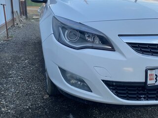2011 Opel Astra J, белый, 810000 рублей, вид 2