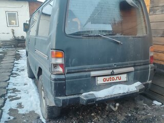 1990 Mitsubishi Delica III, зелёный, 250000 рублей, вид 5