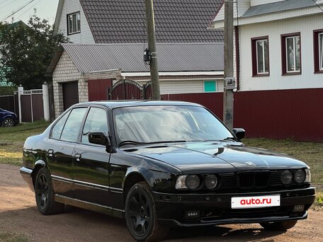 1992 BMW 5 серии 525i III (E34), чёрный, 350000 рублей, вид 1