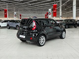 2018 Kia Soul II Рестайлинг, чёрный, 1799000 рублей, вид 3