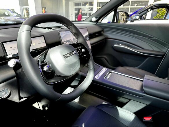 2026 Omoda C7, зелёный, 3068010 рублей - вид 10