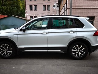 2019 Volkswagen Tiguan II, белый, 2150000 рублей, вид 4