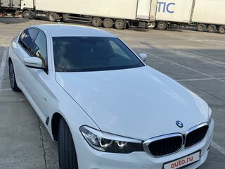 2017 BMW 5 серии 520d xDrive VII (G30/G31/G38), белый, 3200000 рублей, вид 4