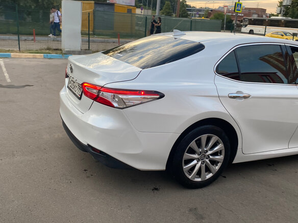 2018 Toyota Camry VIII (XV70), белый, 2500000 рублей - вид 16