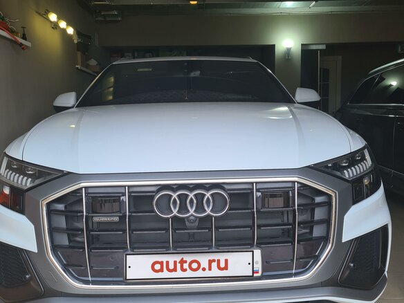 2021 Audi Q8 45 TDI I (4M), белый, 9490000 рублей - вид 1