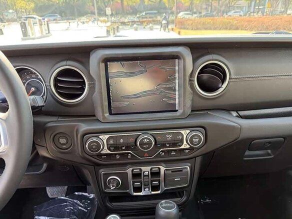 2026 Jeep Gladiator II (JT) Рестайлинг, чёрный, 6980000 рублей - вид 15
