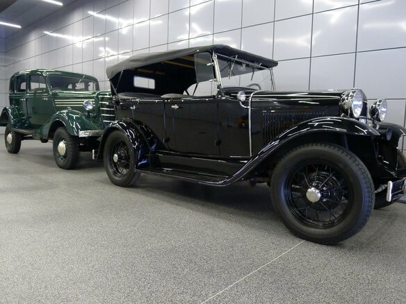 1935 ГАЗ А, чёрный - вид 3