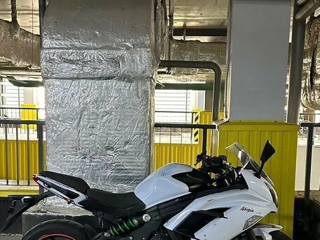 2015 Kawasaki Ninja 400, белый, 470000 рублей, вид 1