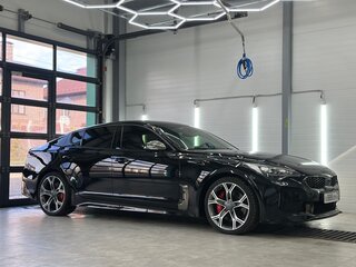 2018 Kia Stinger I, чёрный, 3100000 рублей, вид 2