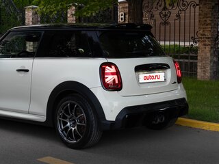 2021 Mini Hatch JCW III (F55/F56) Рестайлинг 2, бежевый, 3799999 рублей, вид 3