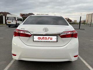 2013 Toyota Corolla XI (E160, E170, E180), белый, 1580000 рублей, вид 4
