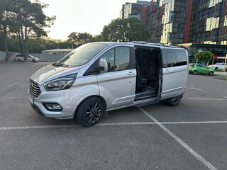 2020 Ford Tourneo Custom SWB I Рестайлинг, серебристый, 4150000 рублей, вид 5