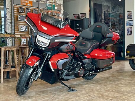 2026 Harley-Davidson CVO Street Glide Limited, оранжевый, 6950000 рублей, вид 2