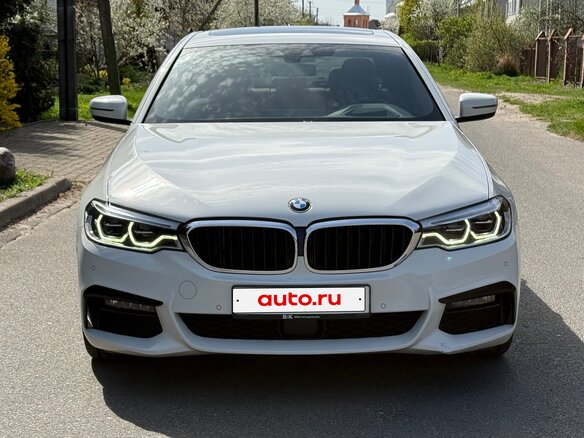 2018 BMW 5 серии 530d VII (G30/G31/G38), белый, 3599000 рублей - вид 3