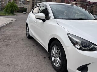 2015 Mazda Demio IV (DJ), белый, 1120000 рублей, вид 2
