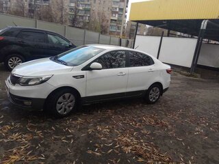 2016 Kia Rio III Рестайлинг, белый, 780000 рублей, вид 5