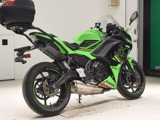 2023 Kawasaki Ninja 650, зелёный, 585000 рублей, вид 5