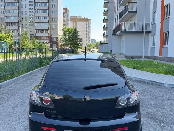 2008 Mazda 3 I (BK) Рестайлинг, чёрный, 525000 рублей - вид 4