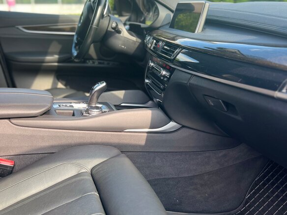 2016 BMW X6 35i II (F16), серый, 3750000 рублей - вид 19
