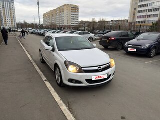 2007 Opel Astra GTC H Рестайлинг, белый, 450000 рублей, вид 4