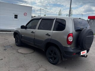 2013 Chevrolet Niva I Рестайлинг, серый, 390000 рублей, вид 2