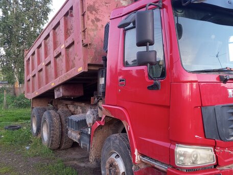 2007 Sinotruk Howo A5, красный, 830000 рублей, вид 2