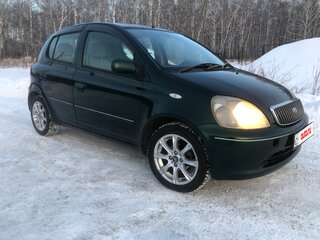2001 Toyota Vitz I (P10), зелёный, 455000 рублей, вид 2